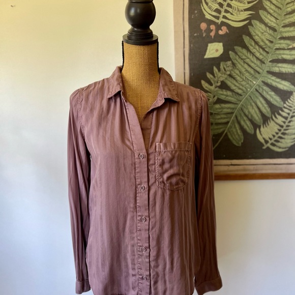 Cloth & Stone Purple Button up Anthropology - Picture 15 of 15